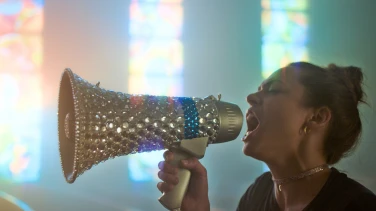 Less Than Kosher film trailer button