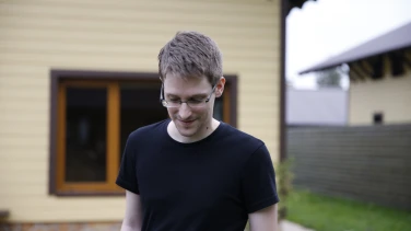 Citizenfour film trailer button