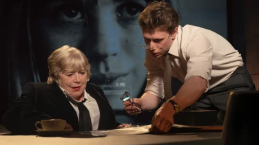 Broken English: Marianne Faithfull film trailer button