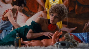 Die bitteren Tränen der Petra von Kant film trailer button