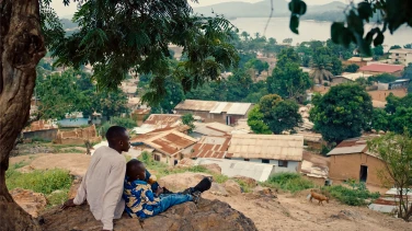Congo Boy film trailer button
