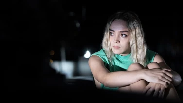 Titane film trailer button