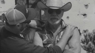 Mickey & Richard film trailer button