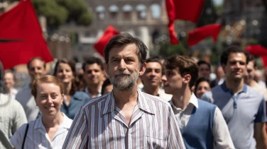 Il sol dell'avvenire film trailer button