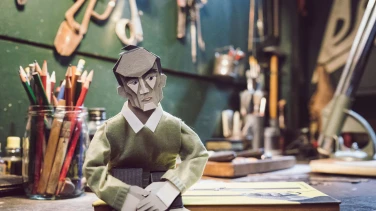 Johnny & Me - eine Zeitreise mit John Heartfield film trailer button