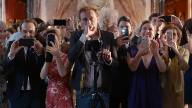 Le Sens de la fete film trailer button