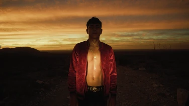 En el camino film trailer button