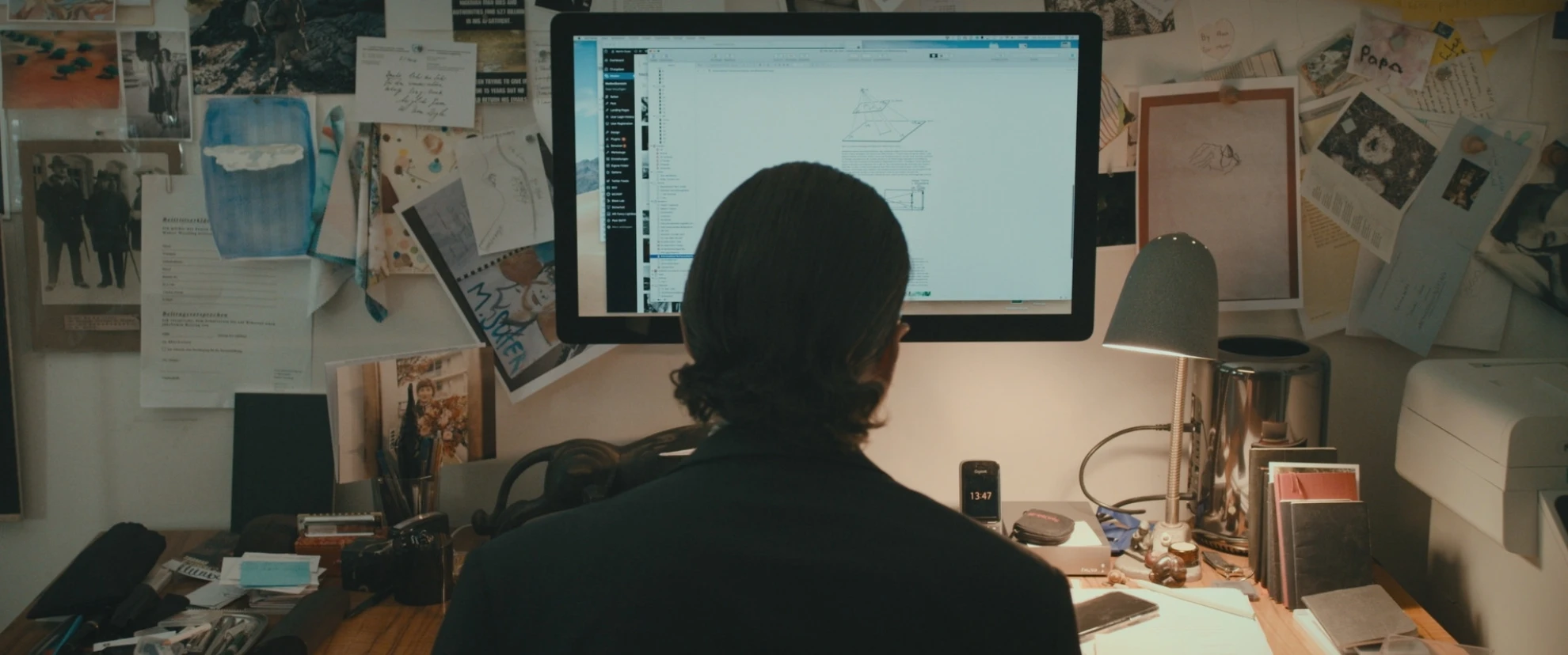 Alles über Martin Suter. Ausser die Wahrheit. hero banner image placeholder