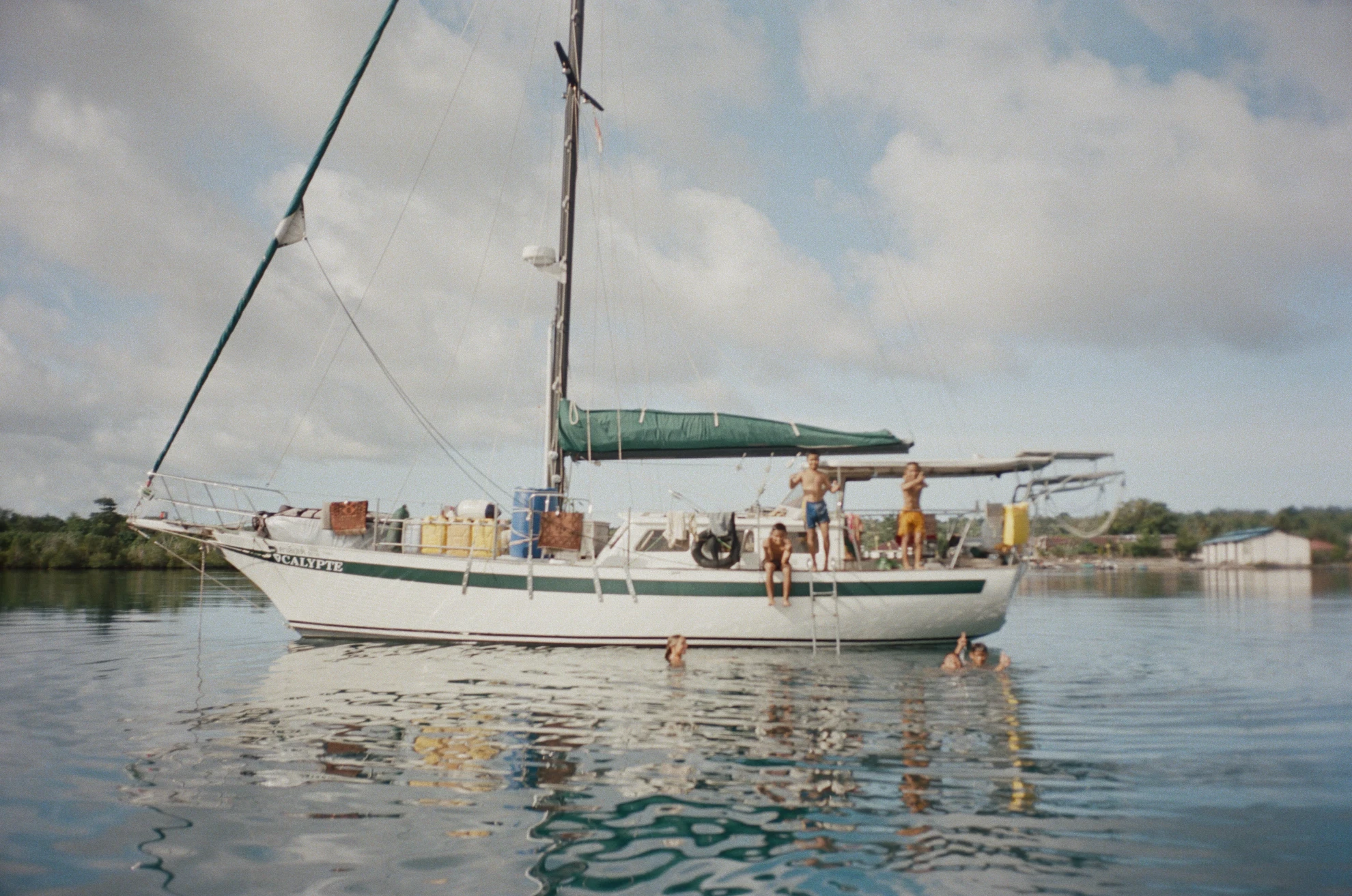 Surf Film Nacht: Calypte - A Sailing and Surfing Voyage hero banner image