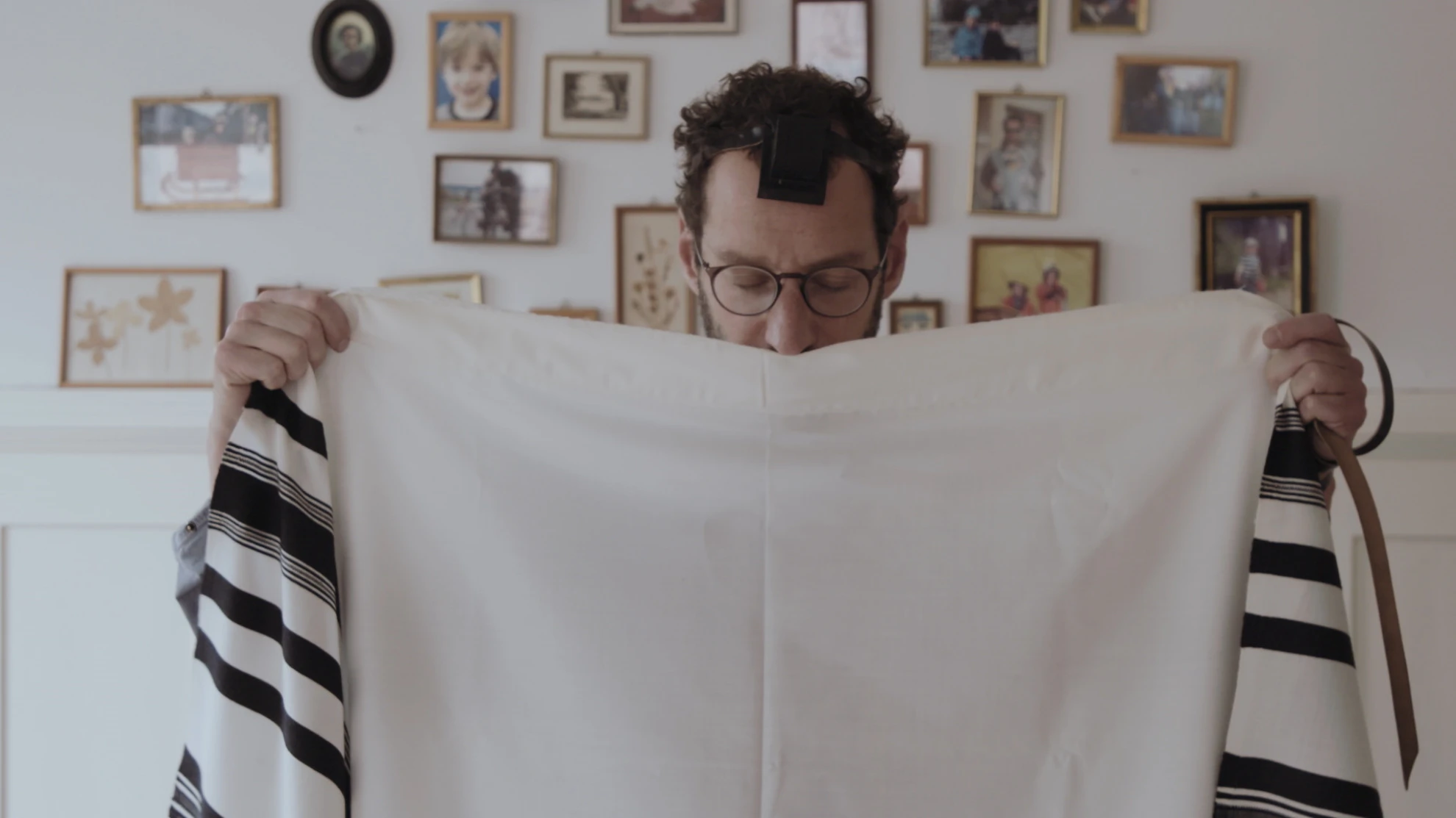 Shalom Allah hero banner image placeholder