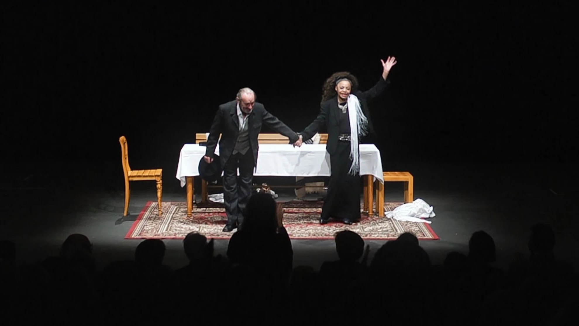 Miriam Goldschmidt – Erfinderin von Dazwischen hero banner image placeholder