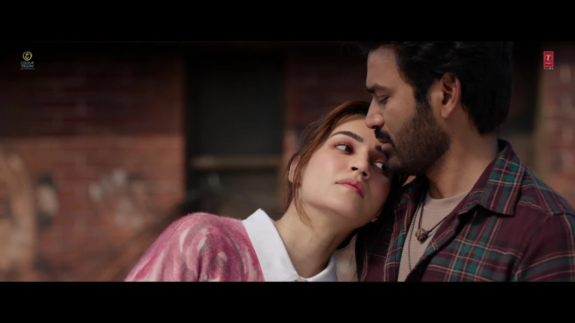 Tere Ishk Mein hero banner image