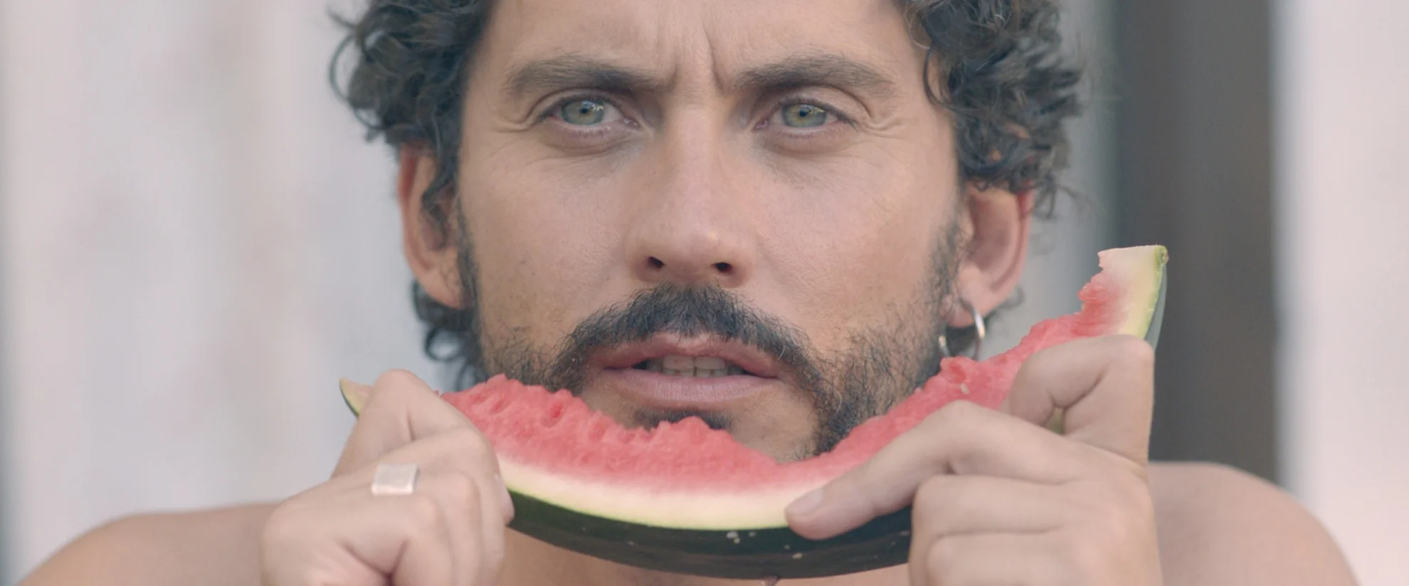 Kiki - el amor se hace hero banner image