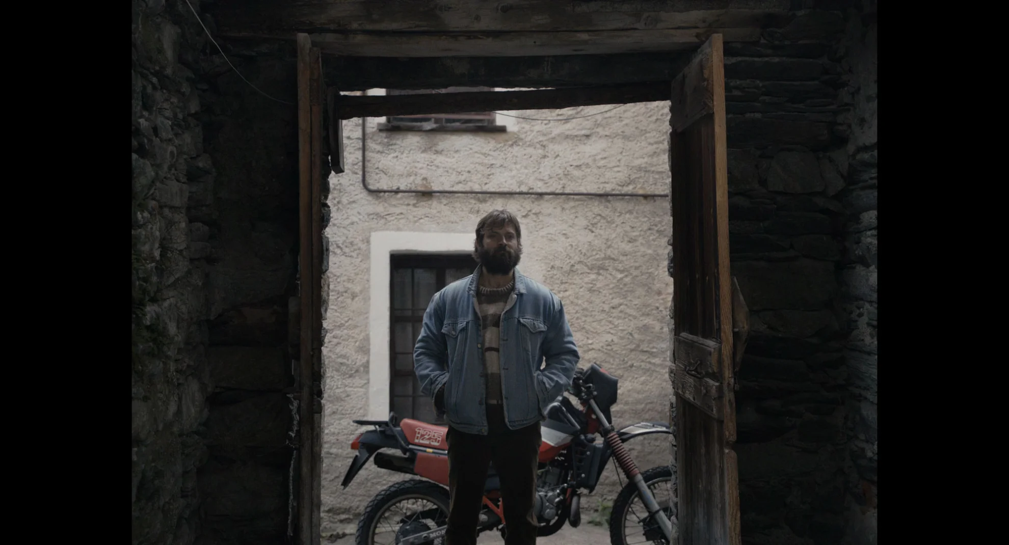 Le otto montagne hero banner image placeholder