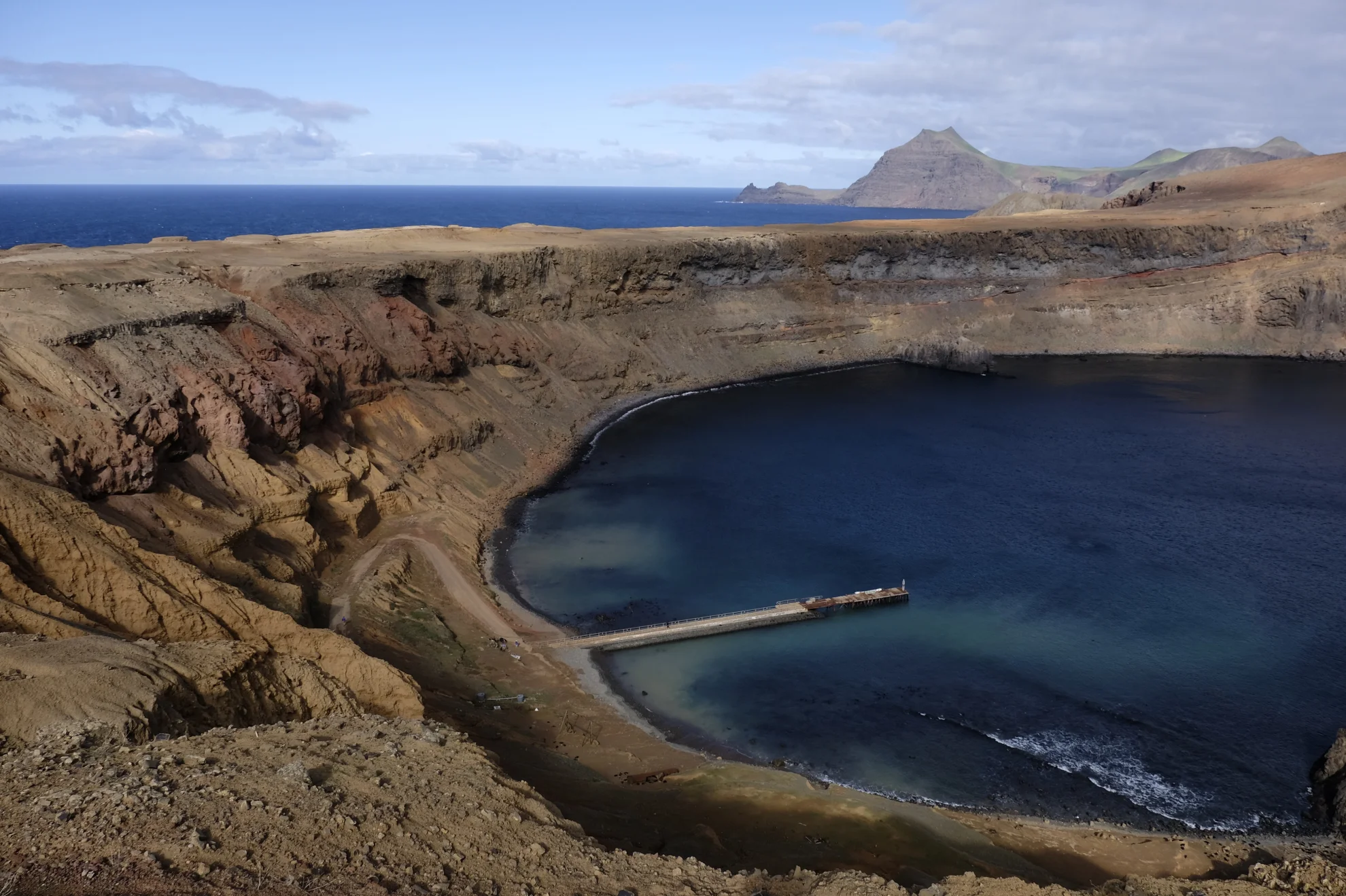 Insulaire hero banner image placeholder