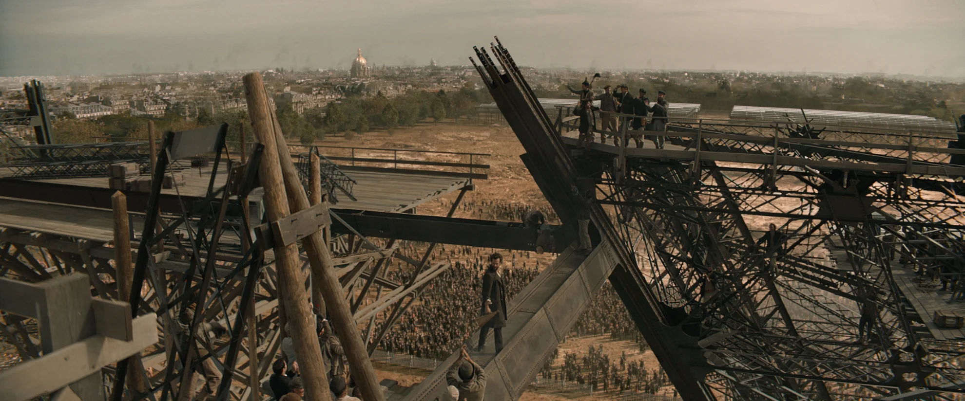 Eiffel hero banner image placeholder