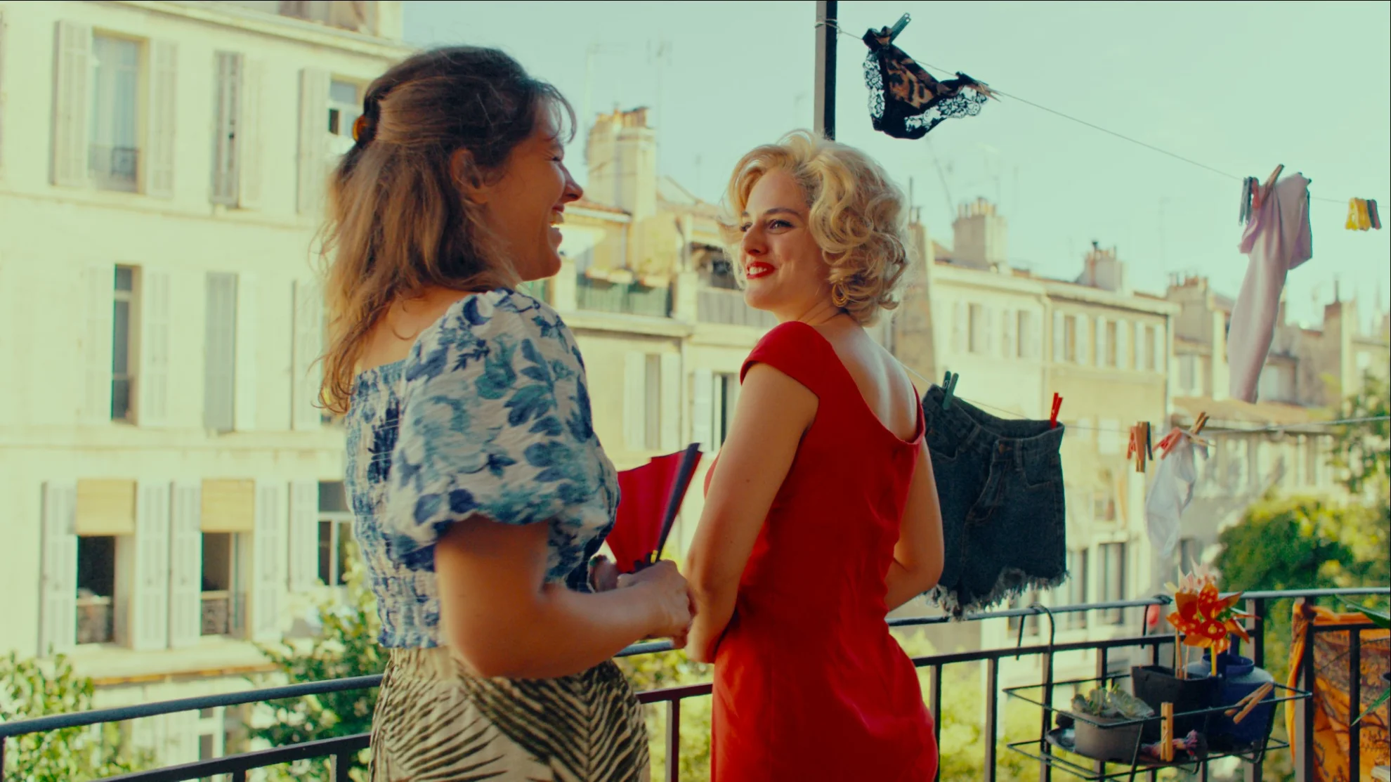 Les femmes au balcon hero banner image placeholder