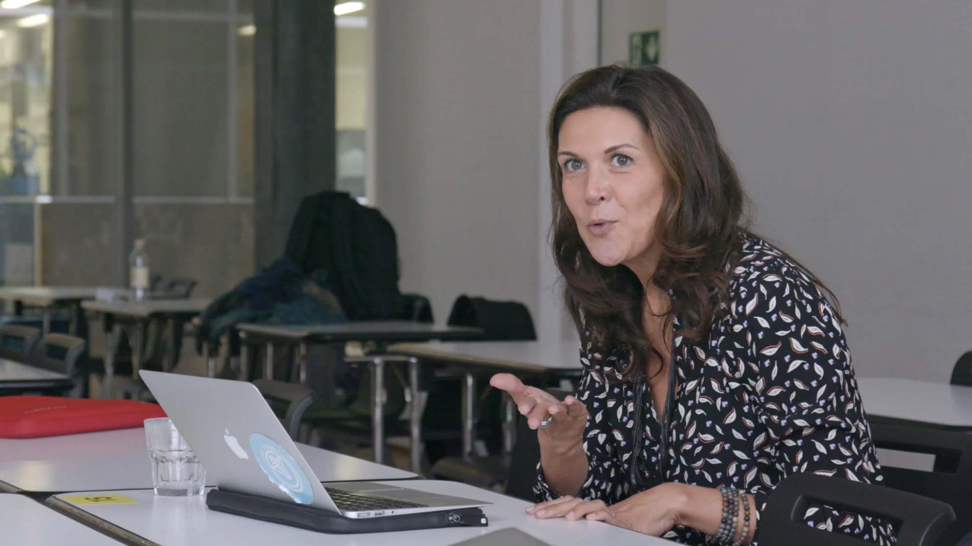 Les Nouvelles Èves hero banner image