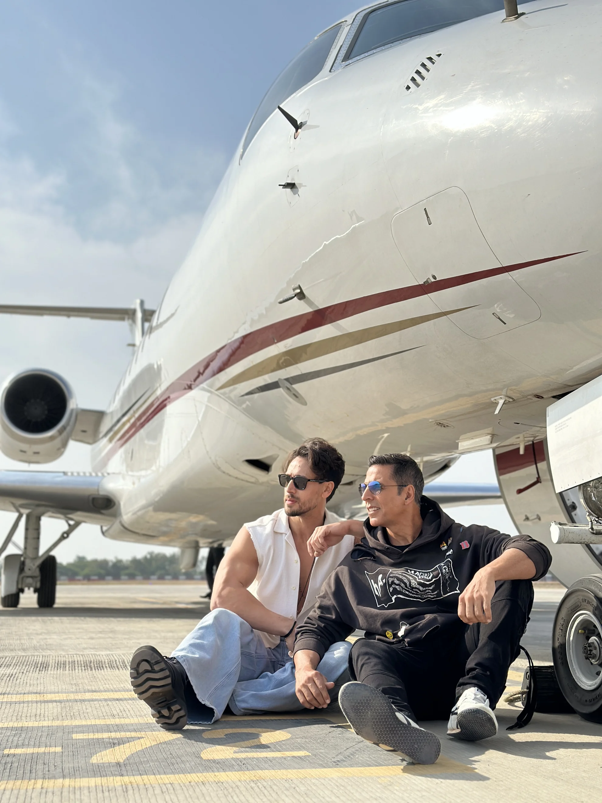 Bade Miyan Chote Miyan hero banner image placeholder