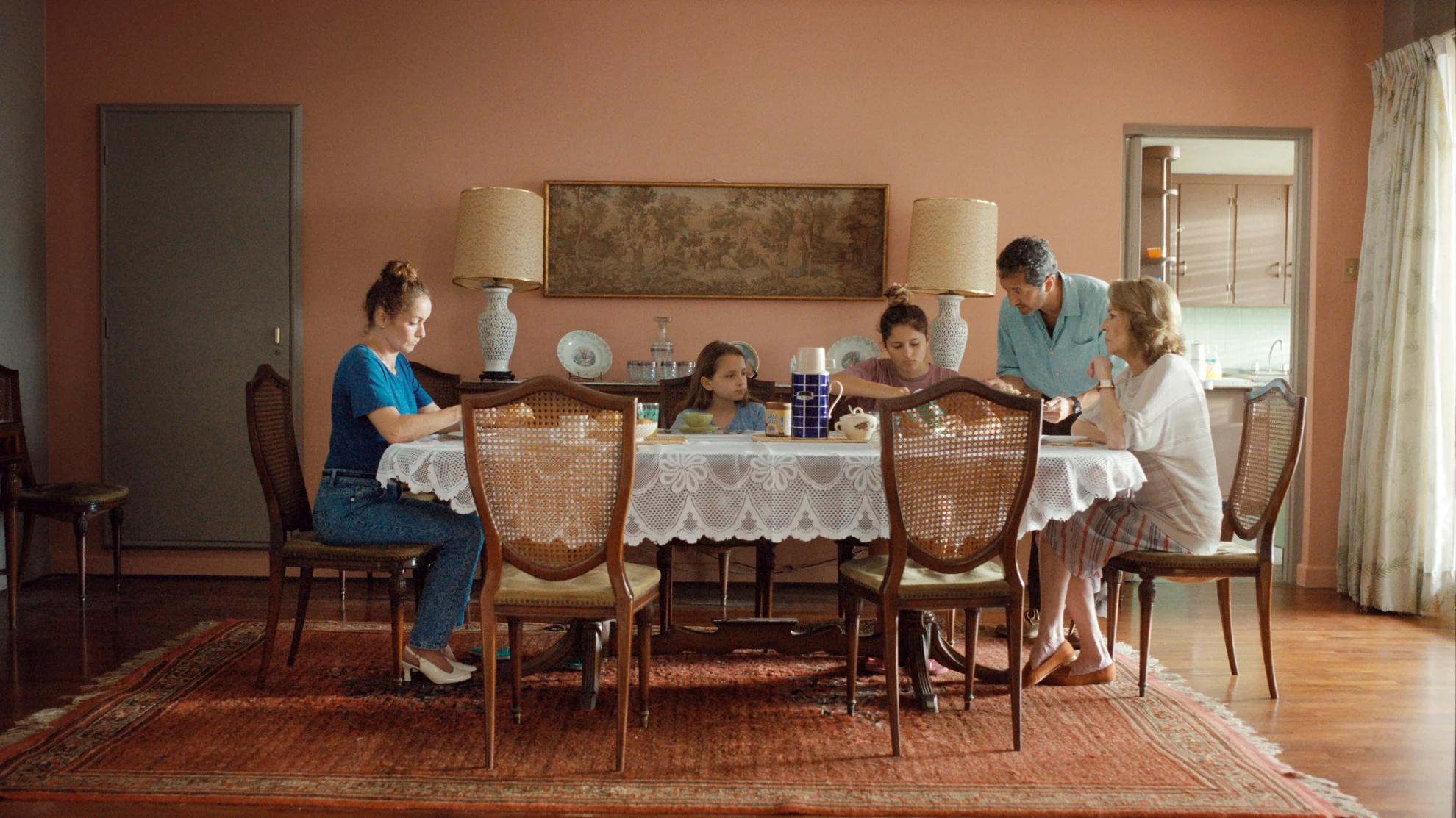 Reinas hero banner image placeholder