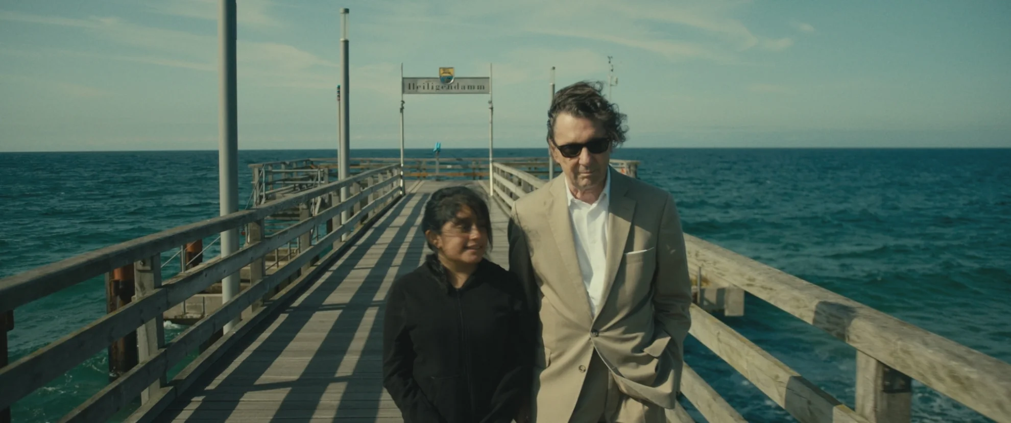 Alles über Martin Suter. Ausser die Wahrheit. hero banner image placeholder