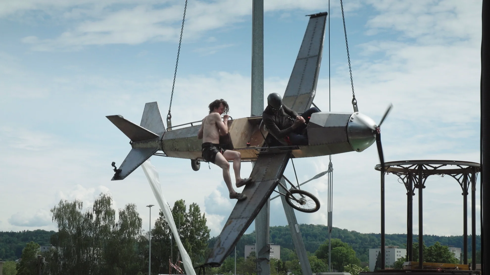 Karl's kühne Gassenschau - Ein Abgang mit Paukenschlag hero banner image placeholder